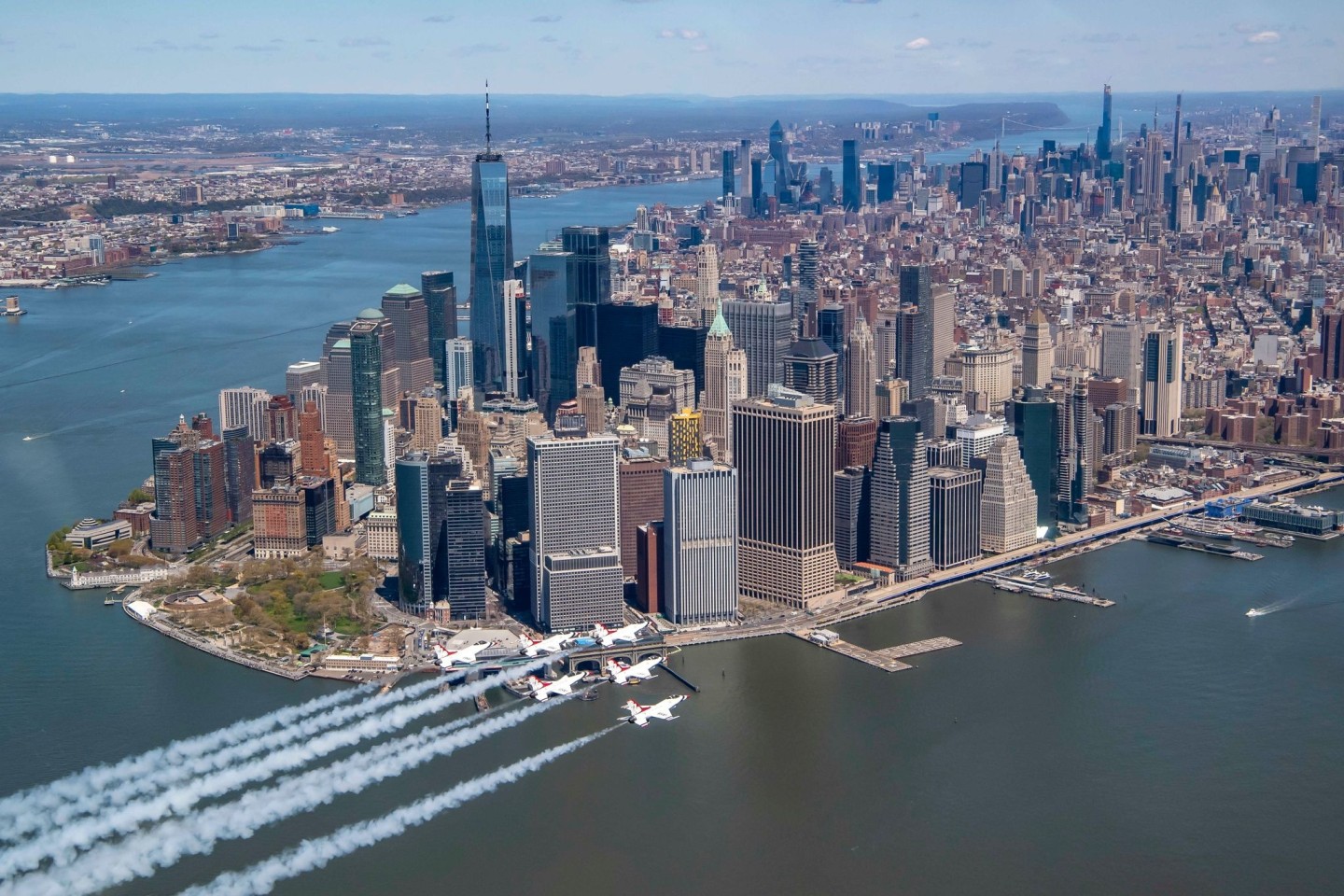 Jahrhundertelang war die Insel Manhattan überwachsen von dichtem Wald, in dem Algonkin-Ureinwohner lebten.