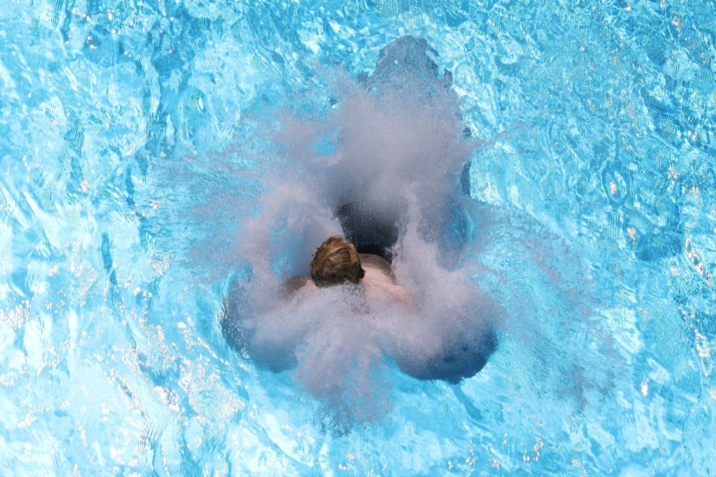 In der südfranzösischen Hafenstadt Marseille sollen sich die Menschen über die heißen Tage kostenlos in den Schwimmbädern Abkühlung holen können.